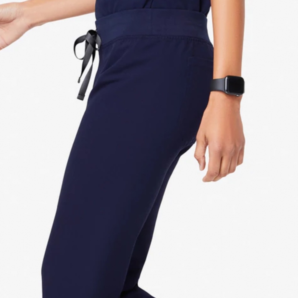 Figs scrubs navy bottom size medium petite